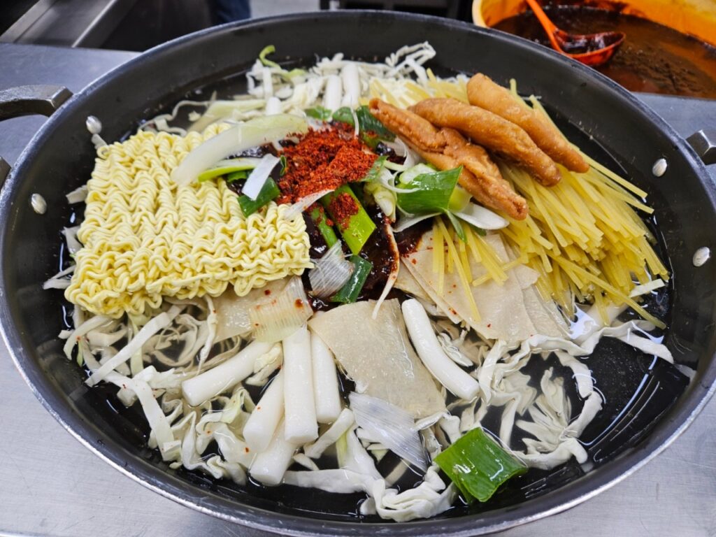 Shindangdong-style tteokbokki